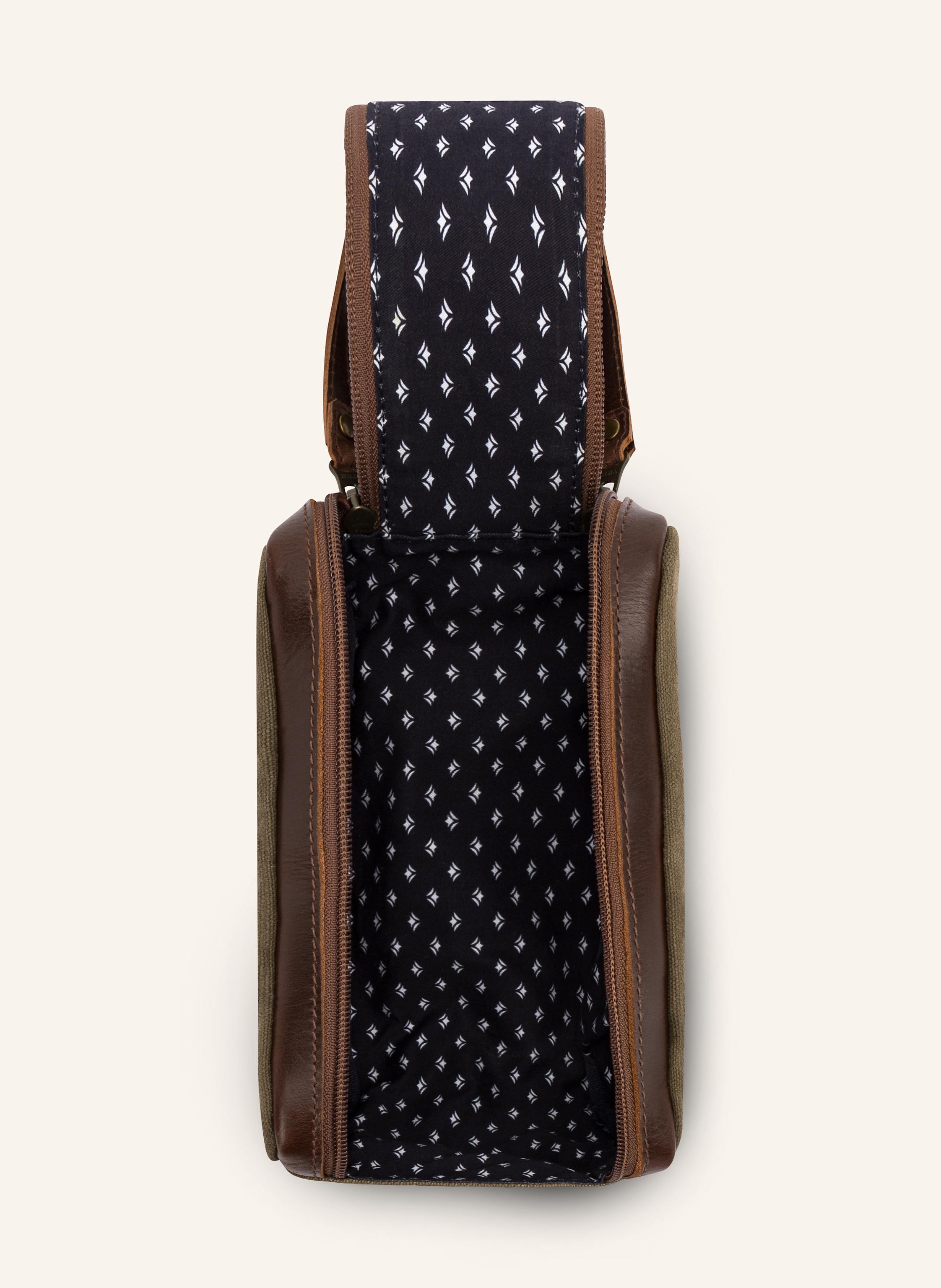 Thumbnail - Buckle & Seam Kulturbeutel Bruno gruen