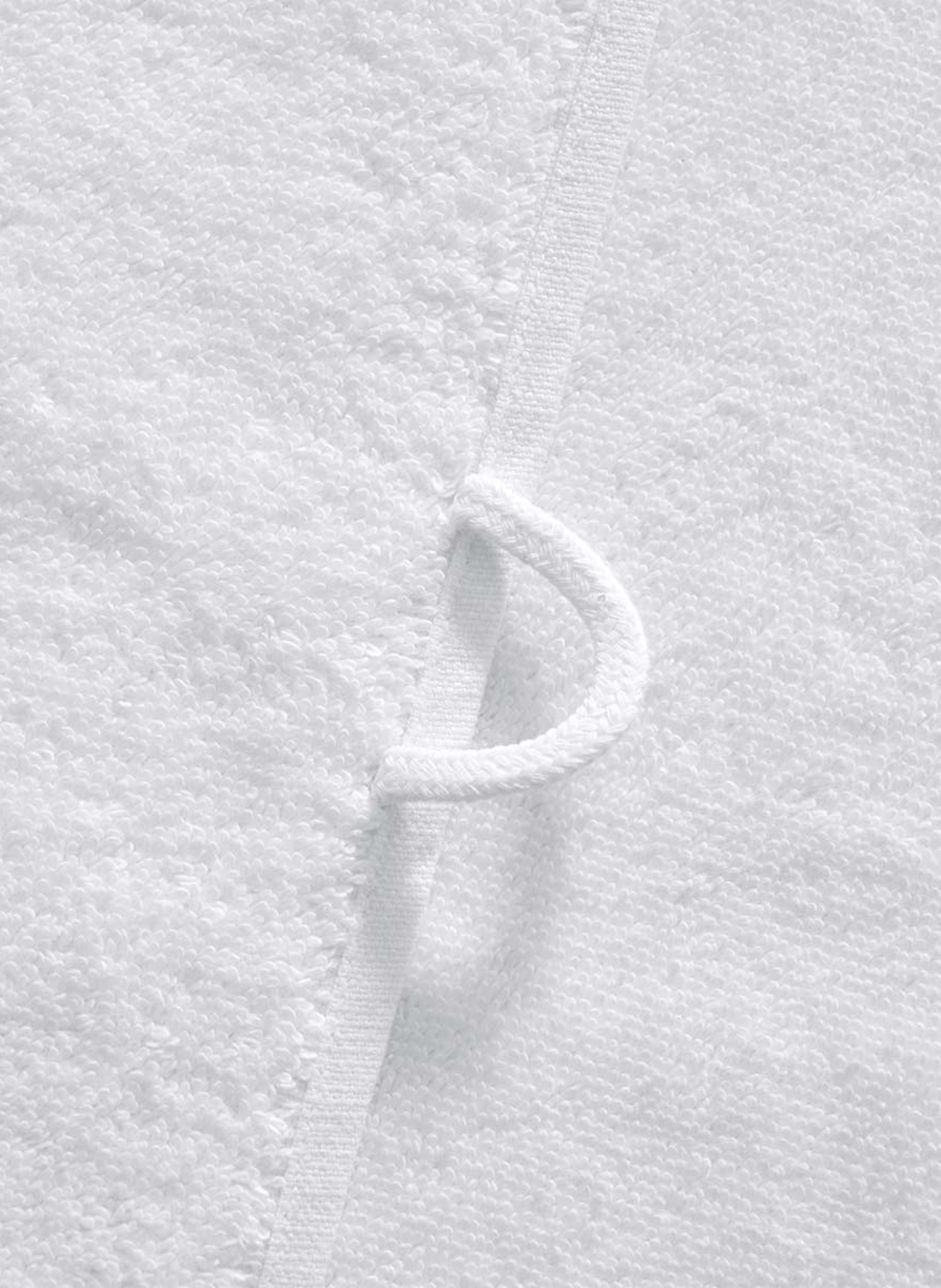 Thumbnail - Lacoste Duschtuch Llecroco weiss