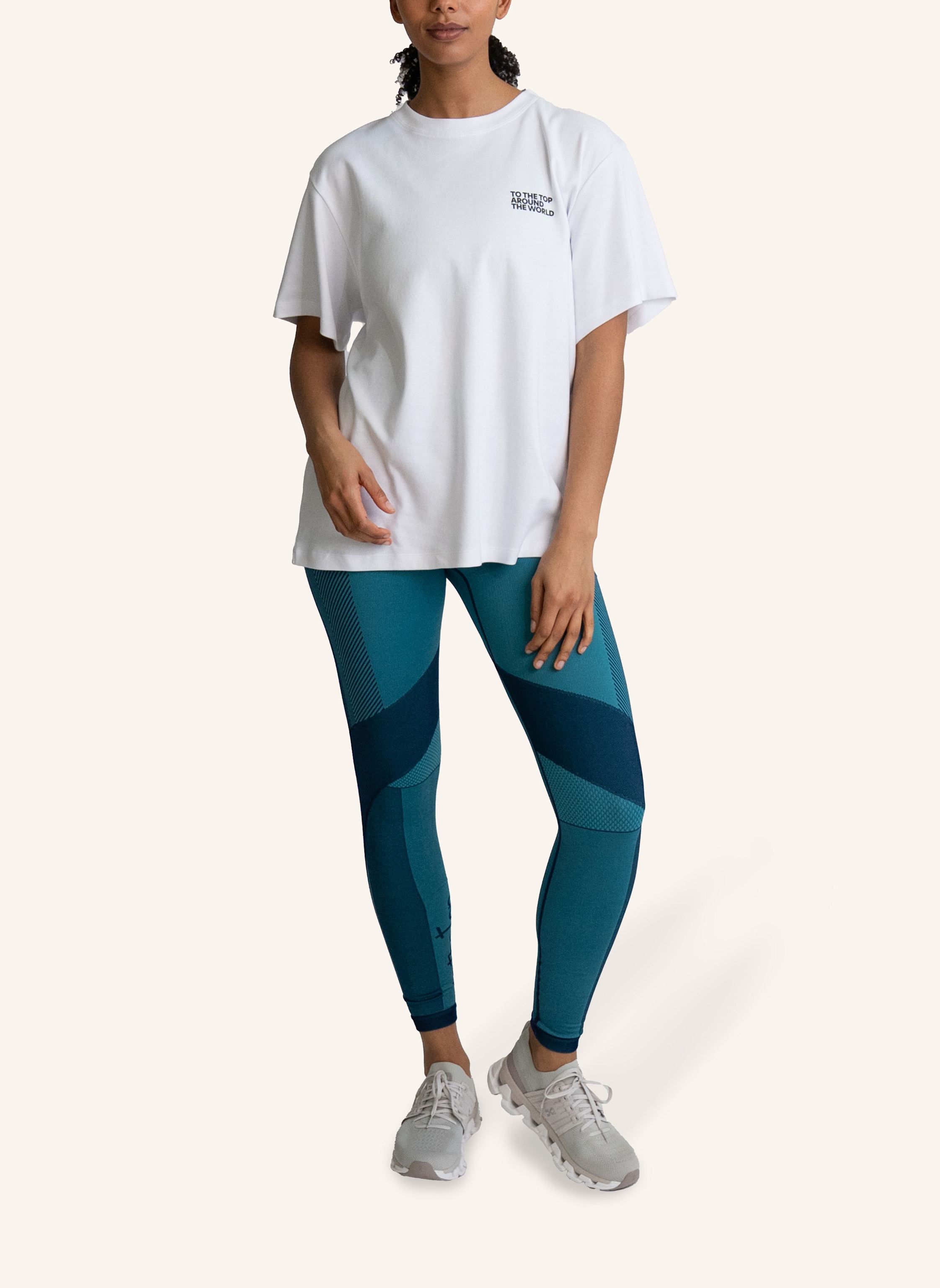 Thumbnail - To The Top T-Shirt Around The World weiss