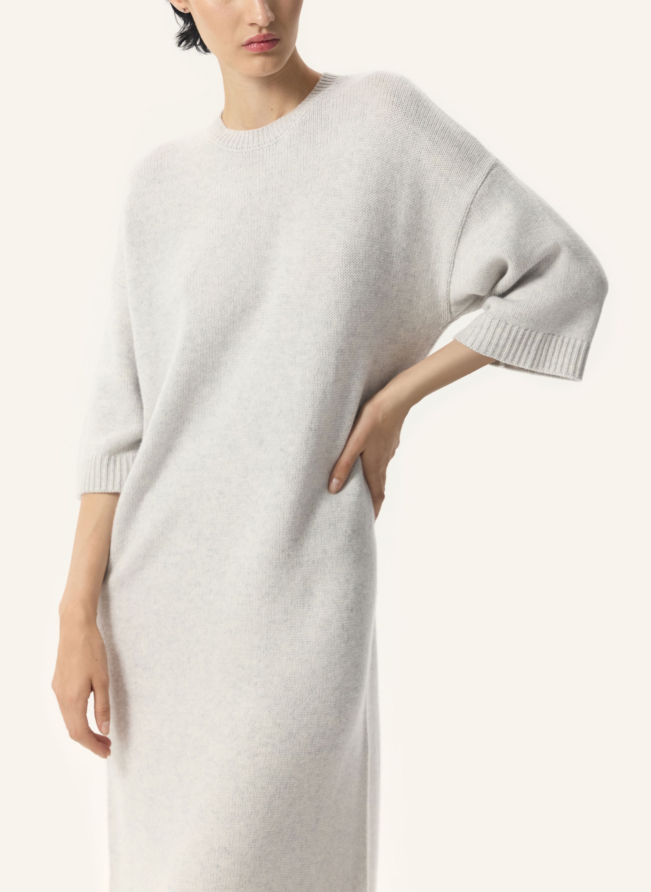 Thumbnail - Pinxit Oversized Strickkleid grau