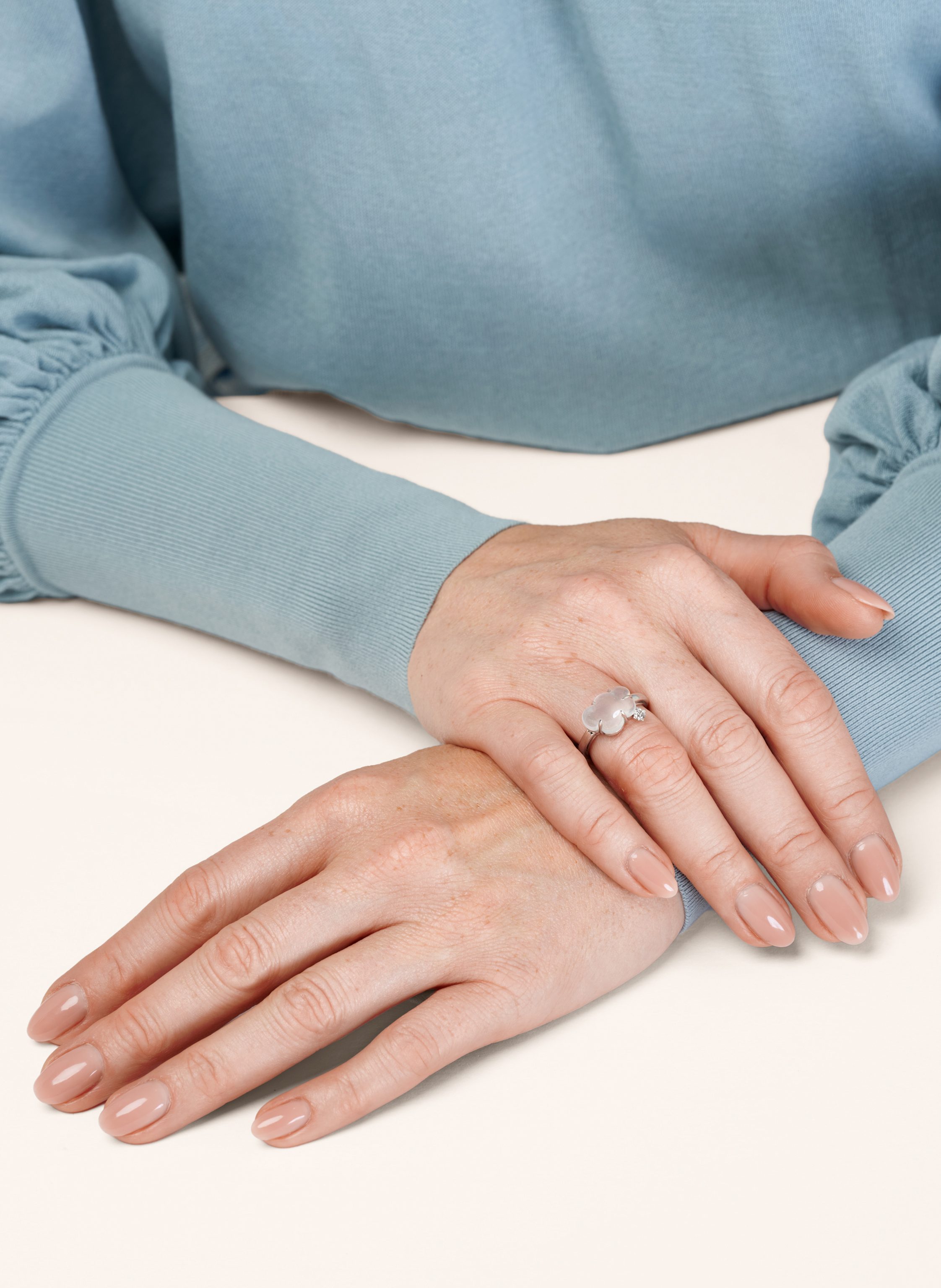 Thumbnail - Vieri Ring Wolke Milchquarz Brillant silber