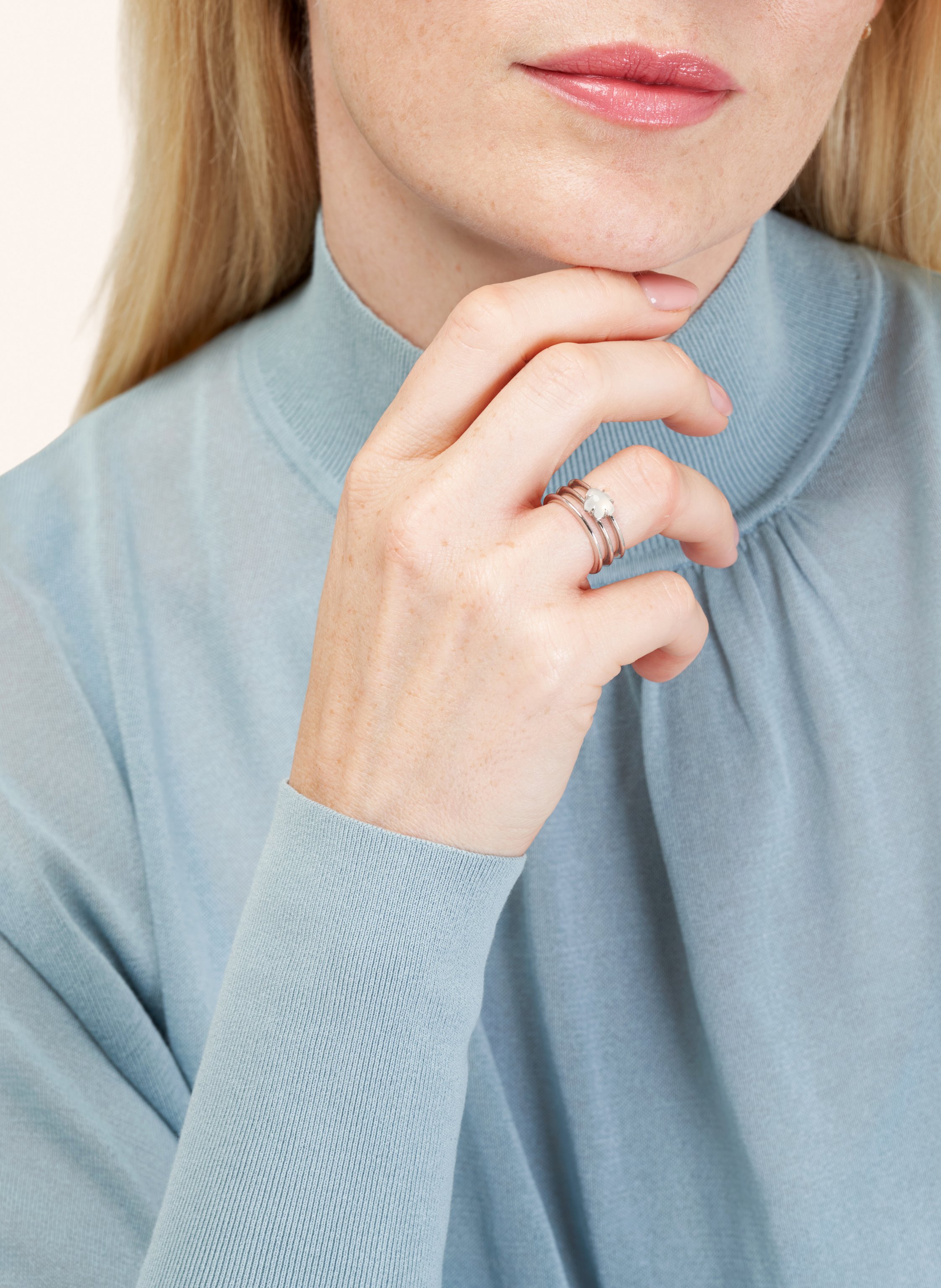 Thumbnail - Vieri Ring Wolke Milchquarz Dreireihig silber