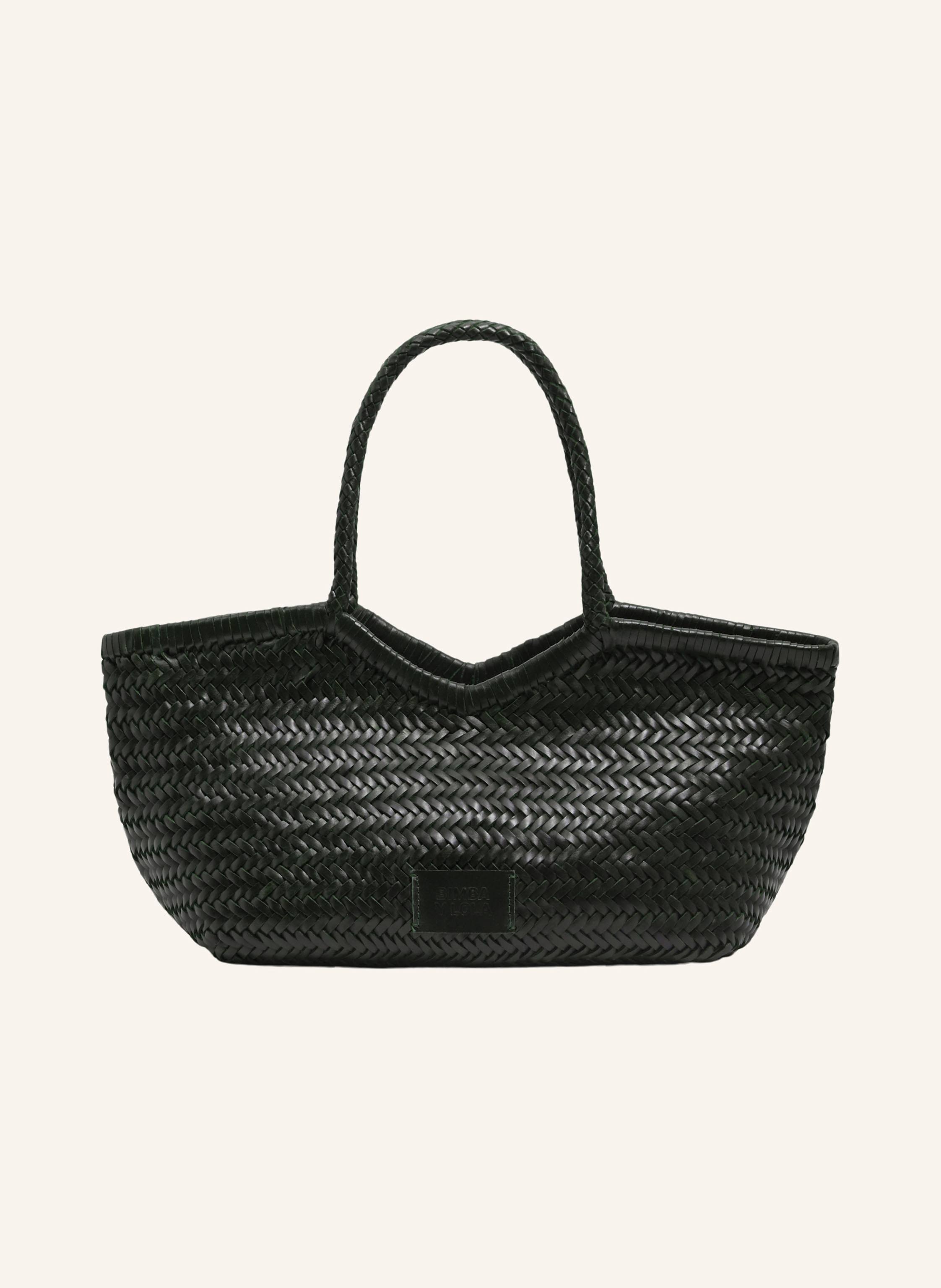Bimba y Lola Ungefähre Maße: 46 x 26 x 13 cm. Lederdetails. Metallic-Logo BIMBA Y LOLA in grün