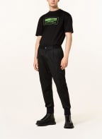 HUGO Cargo pants GLAVIN shorts in jogger style slim fit, Color: BLACK (Image 1)