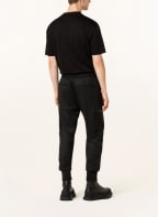 HUGO Cargo pants GLAVIN shorts in jogger style slim fit, Color: BLACK (Image 1)