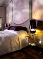 Kartell Beistelltisch GHOST BUSTER SMALL, Farbe: KRISTALL (Bild 1)