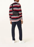 TOMMY HILFIGER Umhängetasche CITY COMMUTER, Farbe: DUNKELBLAU/ SCHWARZ (Bild 1)