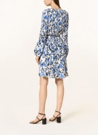 HUGO Plisseekleid KAVORI, Farbe: BLAU/ WEISS/ CREME (Bild 1)