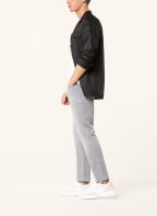 BRAX Jeans CHUCK Modern Fit, Farbe: 07 LIGHT GREY USED (Bild 1)
