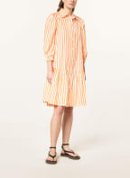 (THE MERCER) N.Y. Hemdblusenkleid mit 3/4-Arm, Farbe: ORANGE/ WEISS (Bild 1)