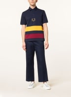 FRED PERRY Poloshirt Regular Fit, Farbe: DUNKELBLAU/ DUNKELGELB/ DUNKELROT (Bild 1)