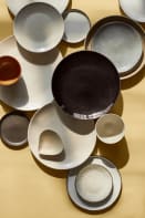 BROSTE COPENHAGEN Set of 4 dinner plates NORDIC COAL, Color: DARK BROWN (Image 1)