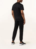 Nike T-Shirt DRI-FIT SPORT CLASH, Farbe: SCHWARZ/ WEISS/ GRAU (Bild 1)