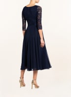 SWING Cocktailkleid mit Spitzenbesatz , Farbe: DUNKELBLAU (Bild 1)