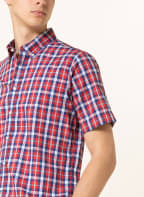 seidensticker Kurzarm-Hemd Casual Fit, Farbe: WEISS/ DUNKELBLAU/ ROT (Bild 1)