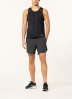 Nike 2-in-1-Laufshorts DRI-FIT STRIDE, Farbe: SCHWARZ (Bild 1)