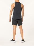 Nike 2-in-1-Laufshorts DRI-FIT STRIDE, Farbe: SCHWARZ (Bild 1)