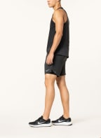 Nike 2-in-1-Laufshorts DRI-FIT STRIDE, Farbe: SCHWARZ (Bild 1)