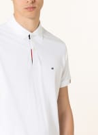 TOMMY HILFIGER Piqué-Poloshirt Regular Fit, Farbe: WEISS (Bild 1)