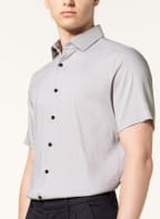 OLYMP Kurzarm-Hemd Level Five body fit , Farbe: CREME/ TAUPE/ DUNKELBLAU (Bild 1)