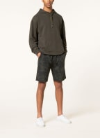 Juvia Sweat shorts, Color: DARK GREEN/ DARK GRAY (Image 1)