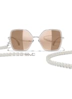 CHANEL Schmetterlingsförmige Sonnenbrille, Farbe: C124EH - SILBER/ ORANGE (Bild 1)