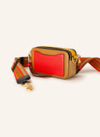 MARC JACOBS Saffiano-Umhängetasche SNAPSHOT, Farbe: BEIGE/ BRAUN/ ROT (Bild 1)