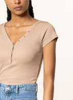 GUESS T-shirt with decorative gems, Color: CAMEL (Image 1)