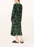 SAMSØE SAMSØE Wickelkleid AGNETA , Farbe: SCHWARZ/ GRÜN (Bild 1)