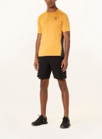 On Running shirt PERFORMANCE-T made of mesh, Color: DARK YELLOW/ BLACK (Image 1)