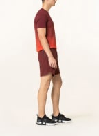 UNDER ARMOUR Trainingsshorts UA STRETCH WOVEN , Farbe: DUNKELROT (Bild 1)