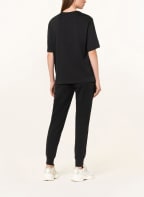 new balance Oversized shirt ESSENTIALS STACKED, Color: BLACK (Image 1)