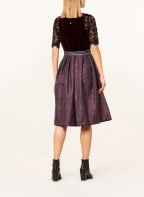 AlpenHERZ Dirndl VIVIAN, Farbe: DUNKELROT/ DUNKELBLAU/ DUNKELLILA (Bild 1)