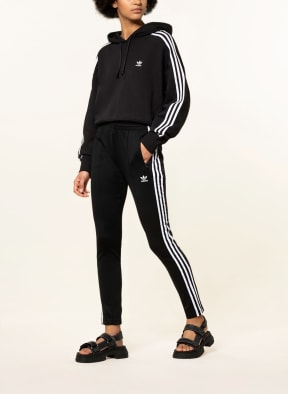 adidas Originals Sweatpants PRIMEBLUE SST, Farbe: SCHWARZ (Bild 1)