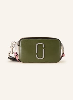 MARC JACOBS Saffiano-Umhängetasche SNAPSHOT, Farbe: OLIV/ ROSA (Bild 1)
