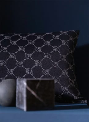 JOOP! Decorative cushion cover JOOP! METALLIC, Color: DARK BLUE (Image 1)