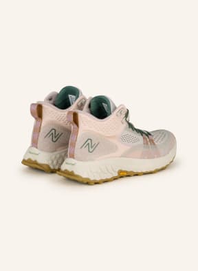 new balance Trailrunning-Schuhe FRESH FOAM X HIERRO, Farbe: NUDE/ HELLGRAU/ GRÜN (Bild 1)