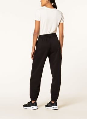 PUMA Sweatpants CLASSICS, Color: BLACK (Image 1)