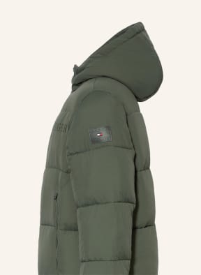 TOMMY HILFIGER Steppjacke mit DUPONT™ SORONA®-Isolierung, Farbe: OLIV (Bild 1)