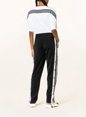 adidas Originals Fitnesshose ADICOLOR CLASSICS ADIBREAK, Farbe: SCHWARZ/ WEISS (Bild 1)