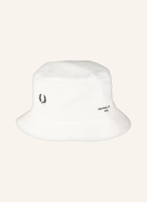 FRED PERRY Bucket hat in corduroy, Color: CREAM (Image 1)