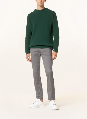 BRAX Hose CHUCK Modern Fit , Farbe: GRAU (Bild 1)