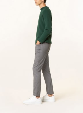 BRAX Hose CHUCK Modern Fit , Farbe: GRAU (Bild 1)