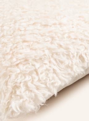 EB HOME Faux fur decorative cushion cover, Color: CREAM (Image 1)