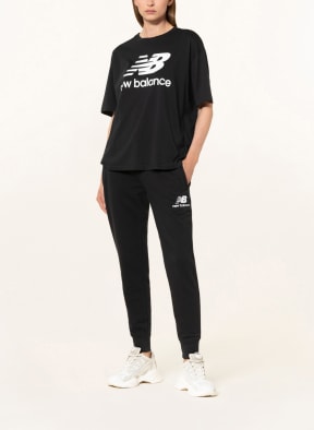 new balance Oversized shirt ESSENTIALS STACKED, Color: BLACK (Image 1)