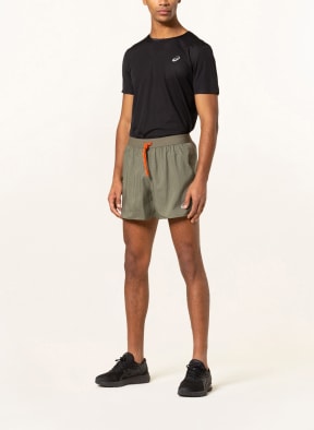 ASICS Running shorts FUJITRAIL with mesh, Color: OLIVE/ GRAY (Image 1)