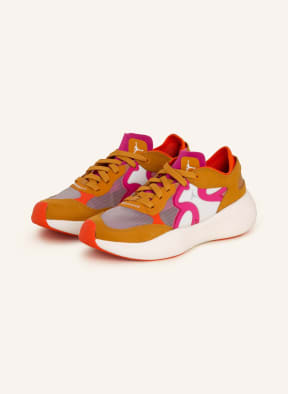 JORDAN Basketball Shoes DELTA 3, Color: DARK ORANGE/ FUCHSIA/ WHITE (Image 1)