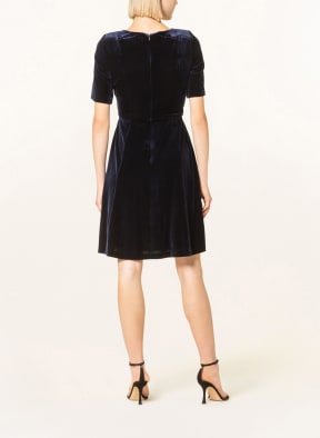 ADRIANNA PAPELL Samtkleid, Farbe: DUNKELBLAU (Bild 1)