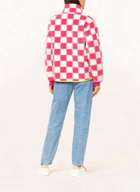 NEO NOIR Schlupfjacke CHUNY CHESS aus Teddyfell, Farbe: WEISS/ PINK/ NEONGELB (Bild 1)