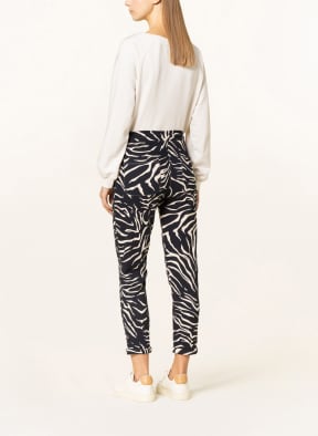 Juvia Sweatpants MARGIE, Color: DARK BLUE/ CREAM (Image 1)